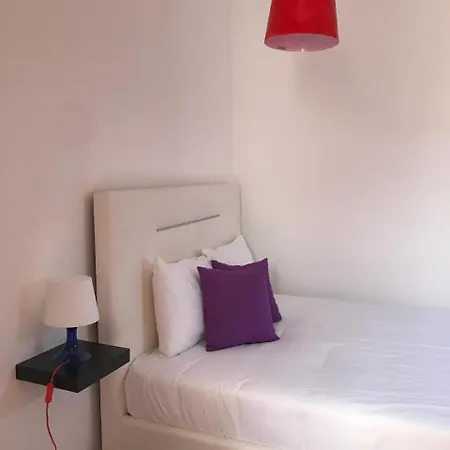 7 Rivers Hostel *
