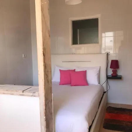 7 Rivers Hostel *